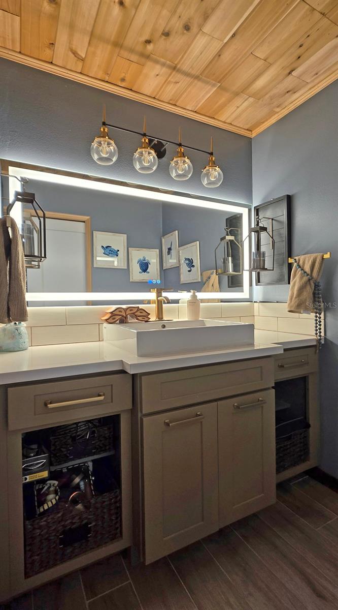 Image 15 of 27 For 6503 Lonnie Lee Lane