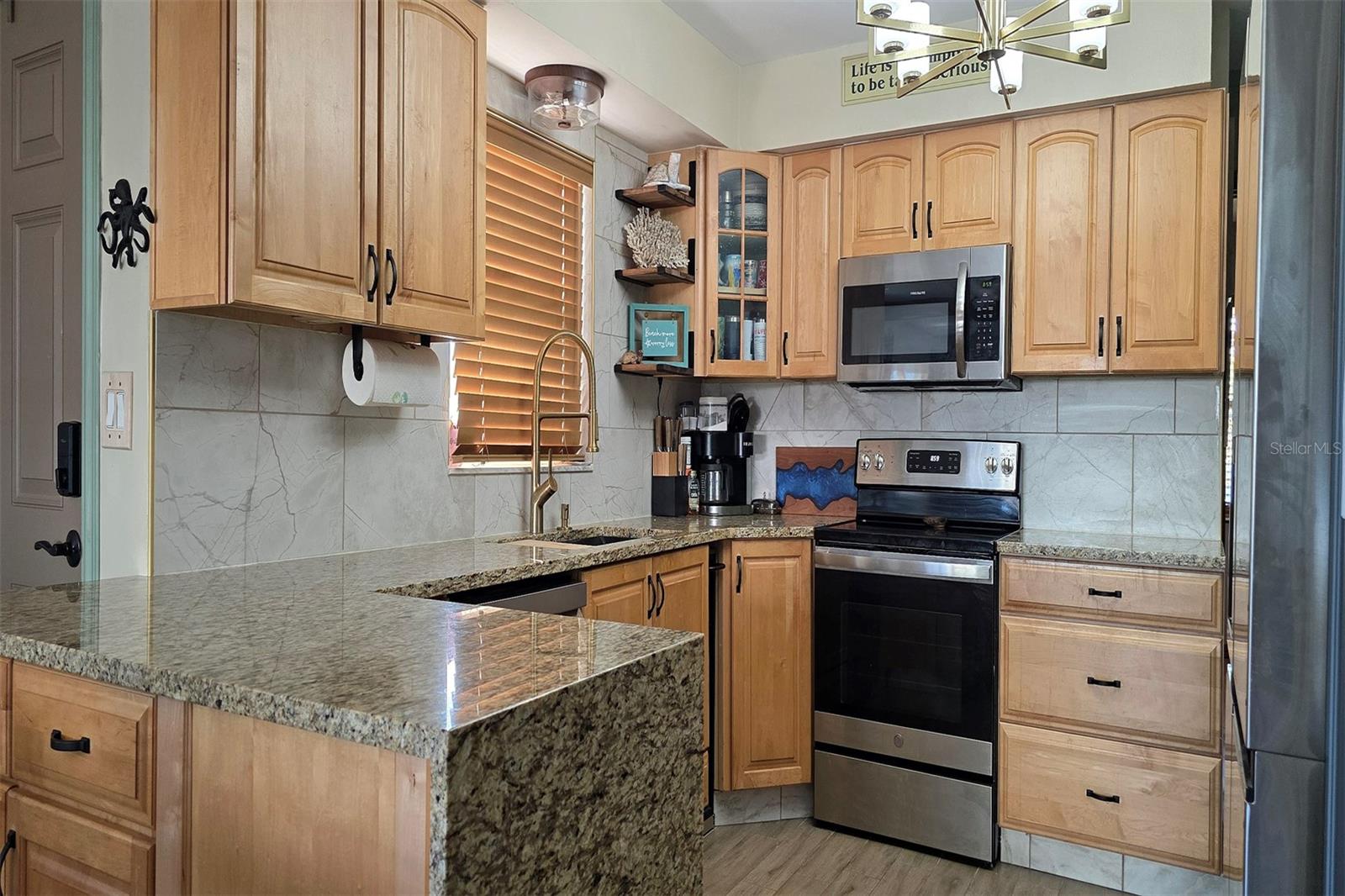 Image 2 of 27 For 6503 Lonnie Lee Lane