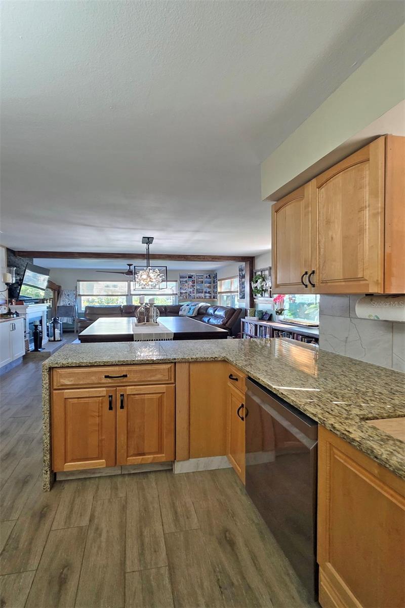 Image 4 of 27 For 6503 Lonnie Lee Lane