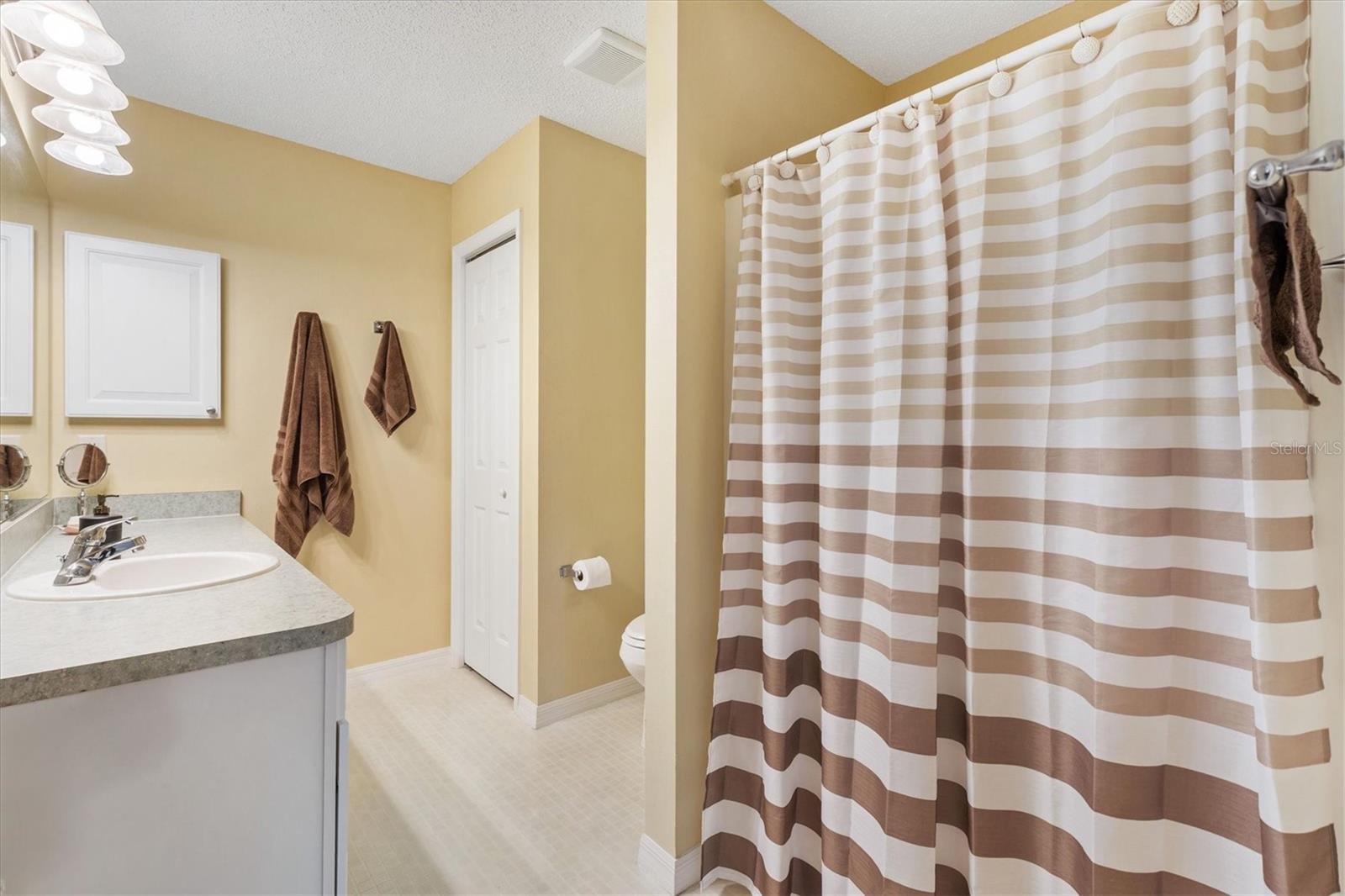 Image 16 of 30 For 9211 179th Osage Place