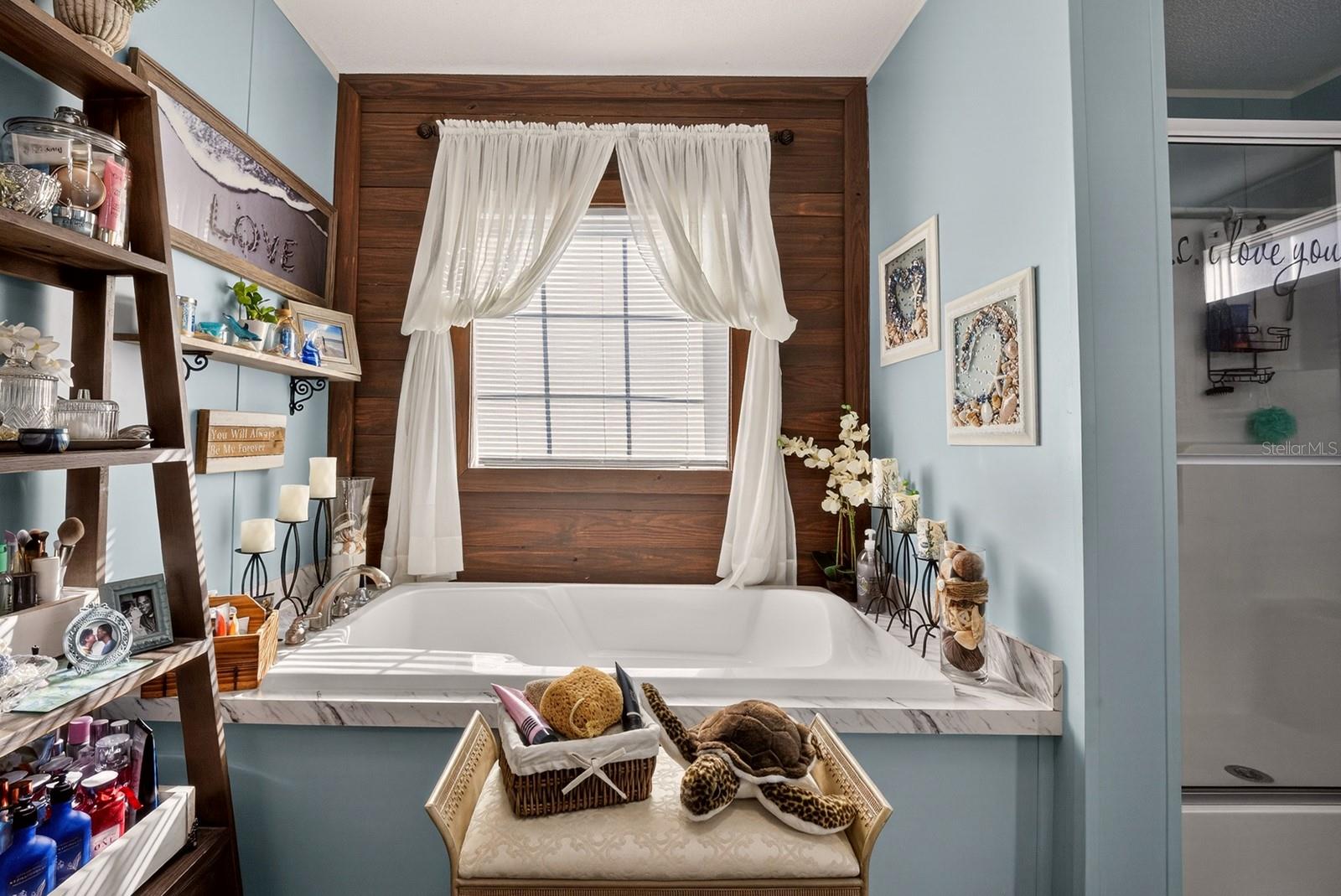 Image 25 of 60 For 8013 Sergeant Pepper Dr