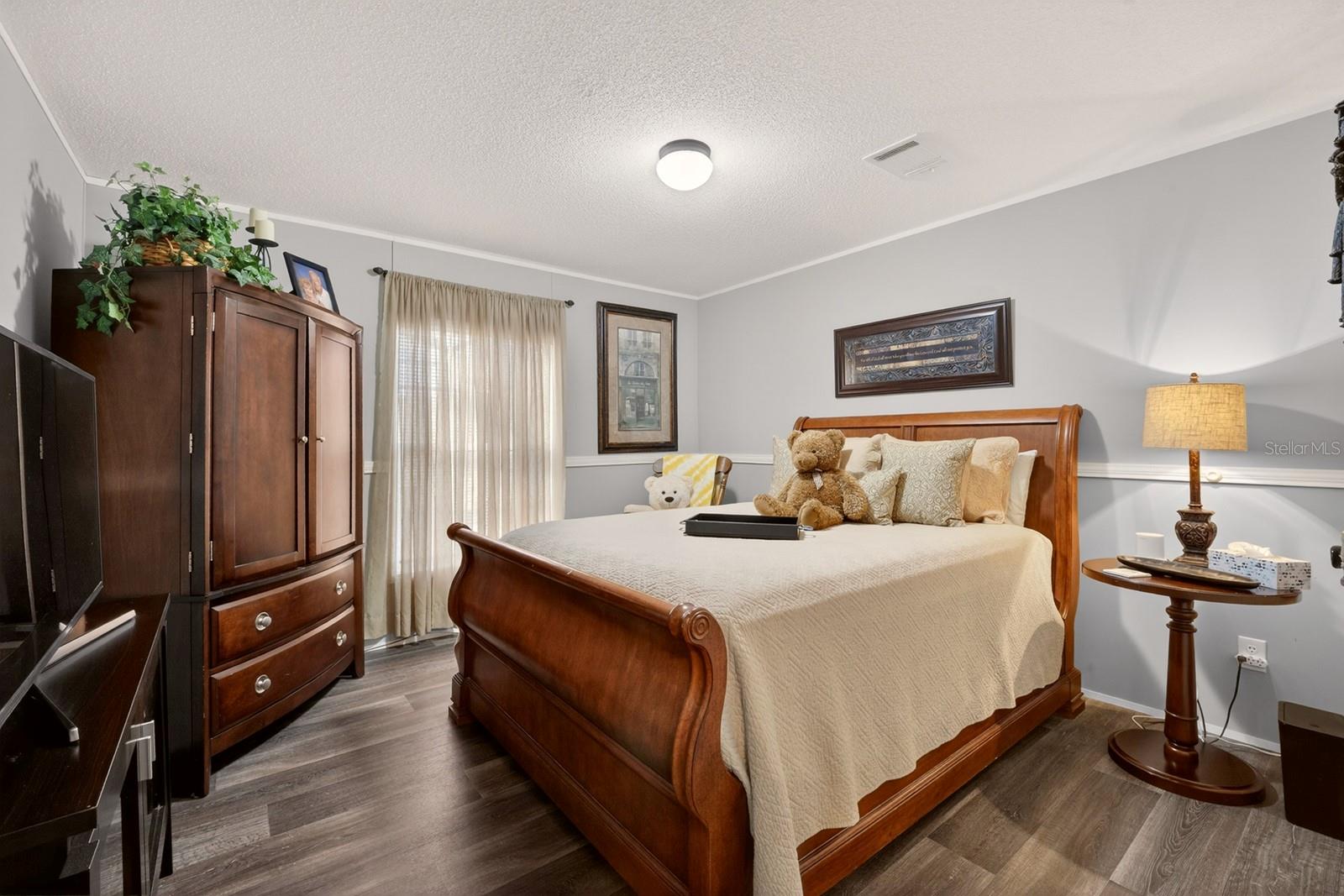 Image 30 of 60 For 8013 Sergeant Pepper Dr