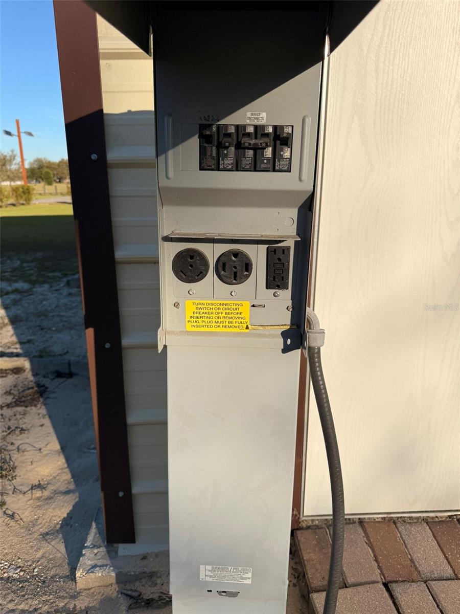 Image 36 of 60 For 8013 Sergeant Pepper Dr