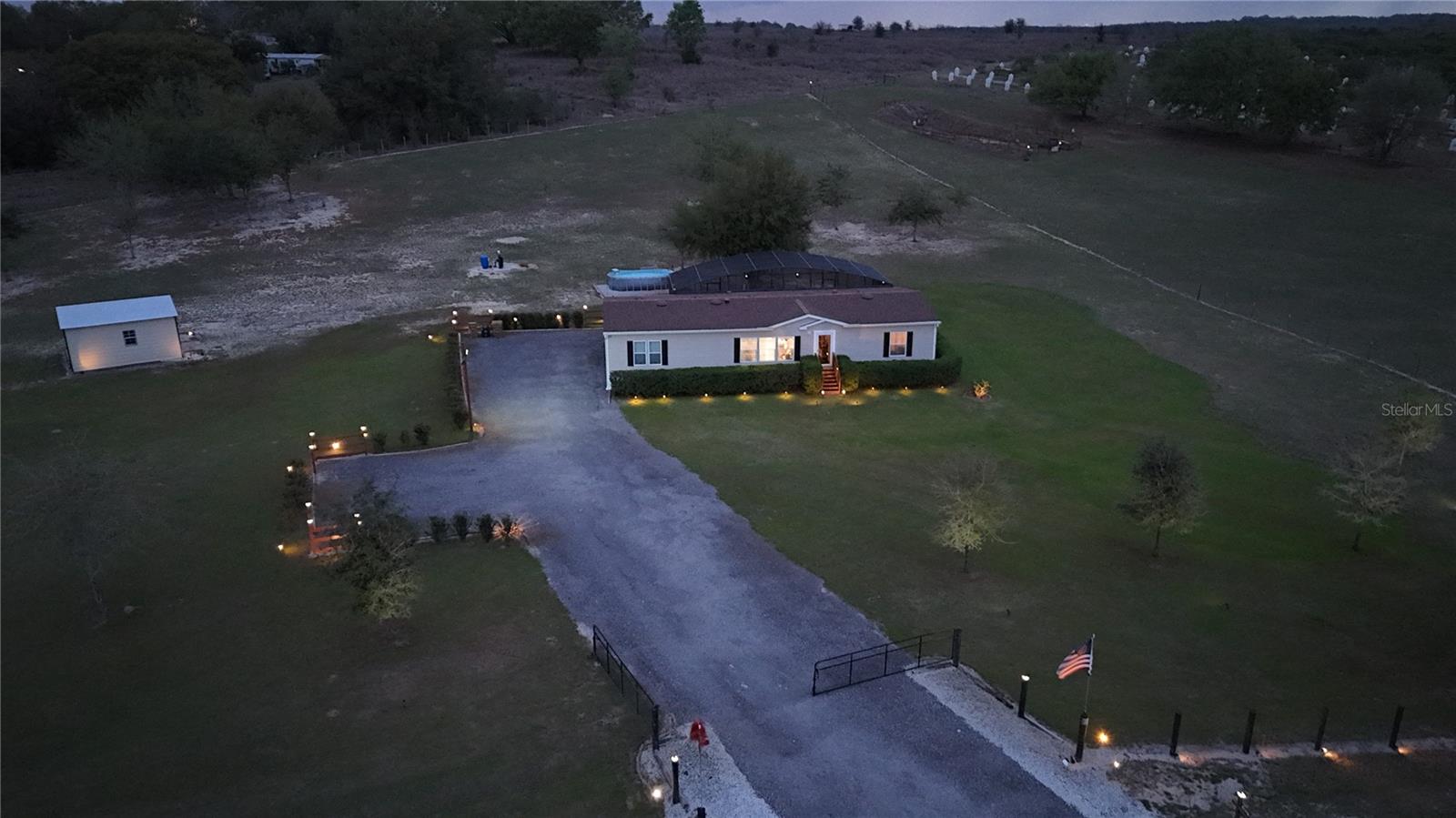 Image 44 of 60 For 8013 Sergeant Pepper Dr