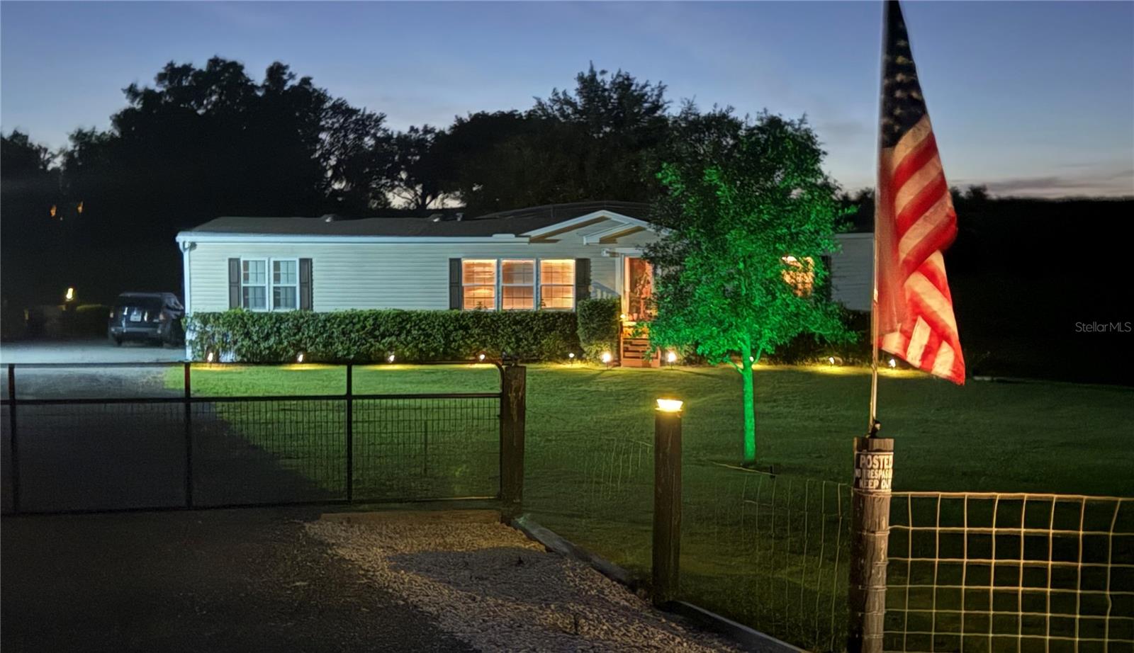 Image 54 of 60 For 8013 Sergeant Pepper Dr