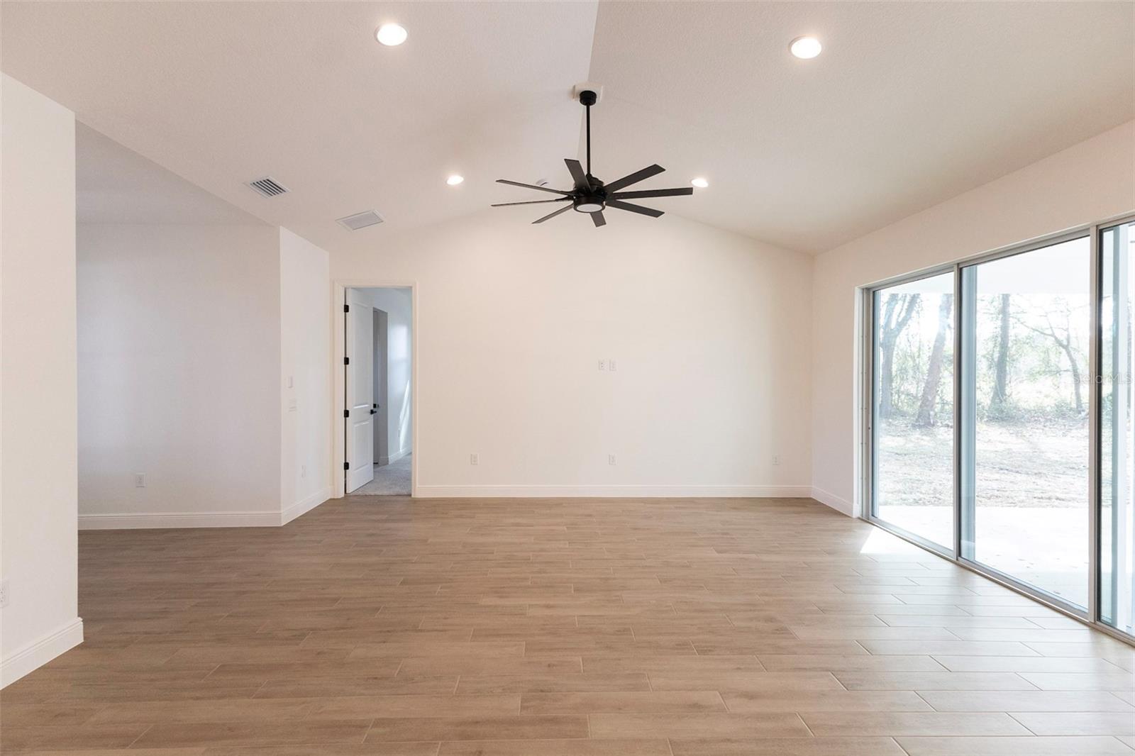 Image 10 of 20 For 726 Sloan's Ridge Road