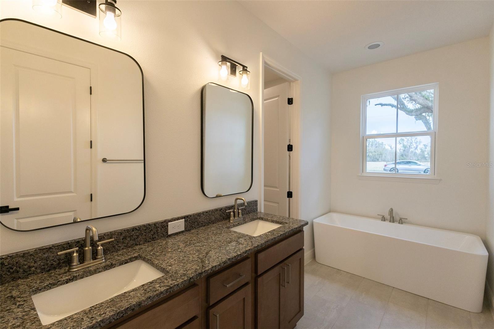 Image 13 of 20 For 726 Sloan's Ridge Road