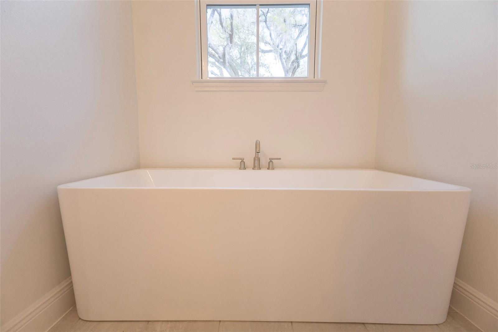 Image 14 of 20 For 726 Sloan's Ridge Road