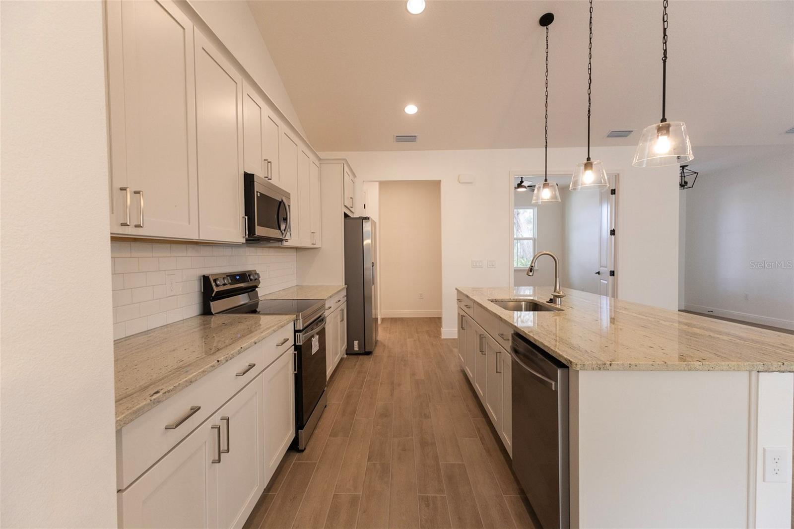 Image 7 of 20 For 726 Sloan's Ridge Road