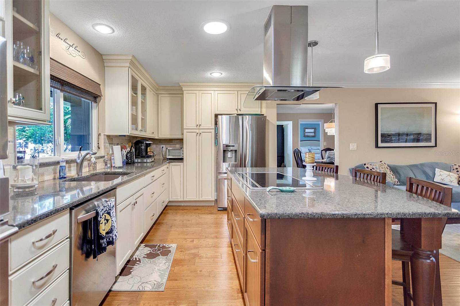 Image 11 of 24 For 952 Fairway Drive