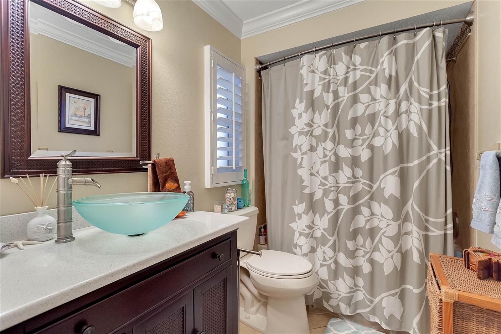 Image 19 of 24 For 952 Fairway Drive