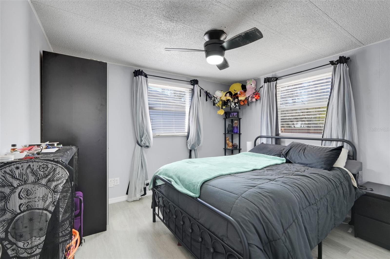 Image 6 of 15 For 1009 Hazzard Avenue