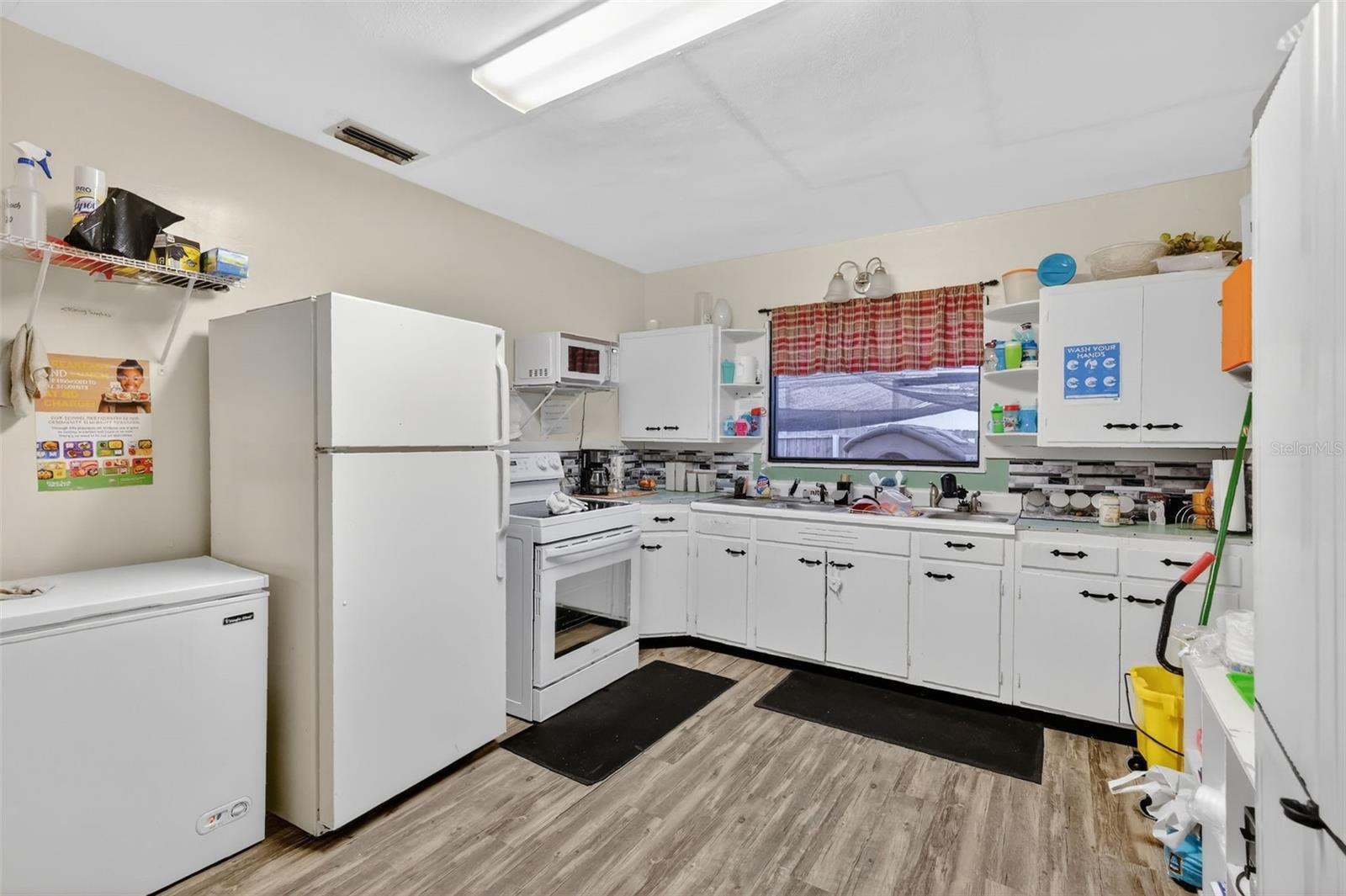 Image 14 of 25 For 4075 Highway 19a