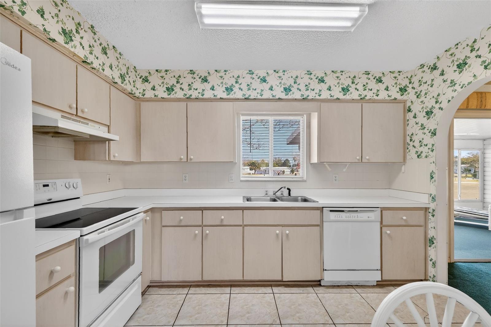 Image 12 of 41 For 10681 178th Street