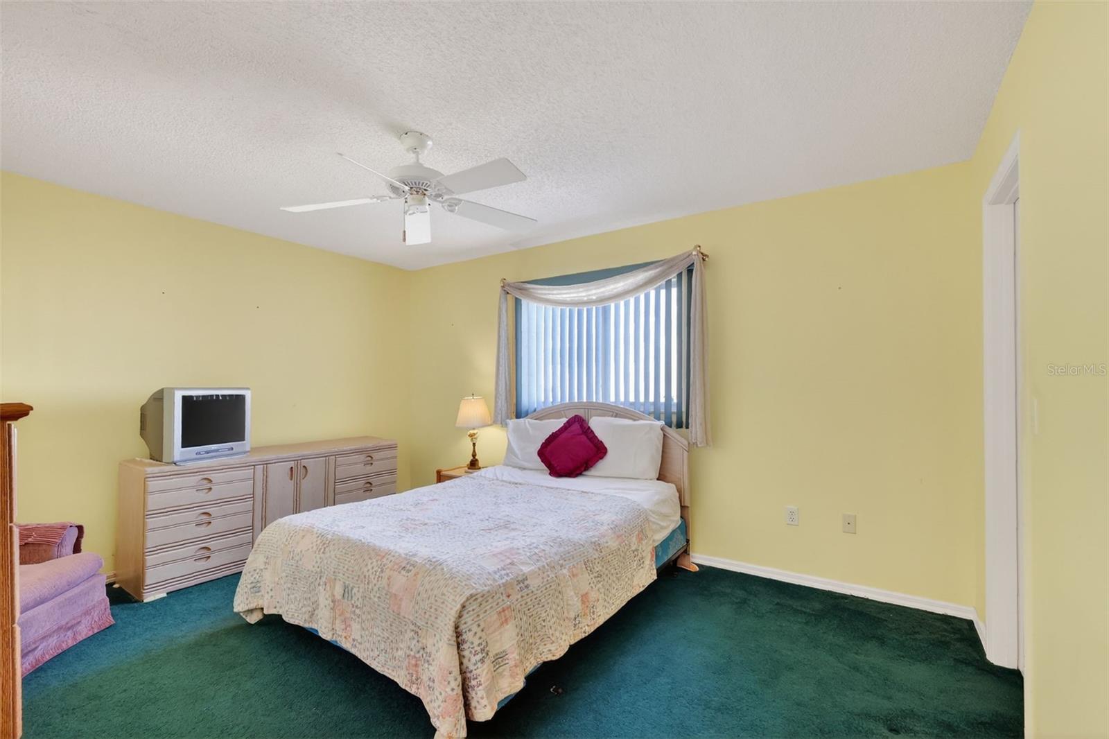 Image 20 of 41 For 10681 178th Street