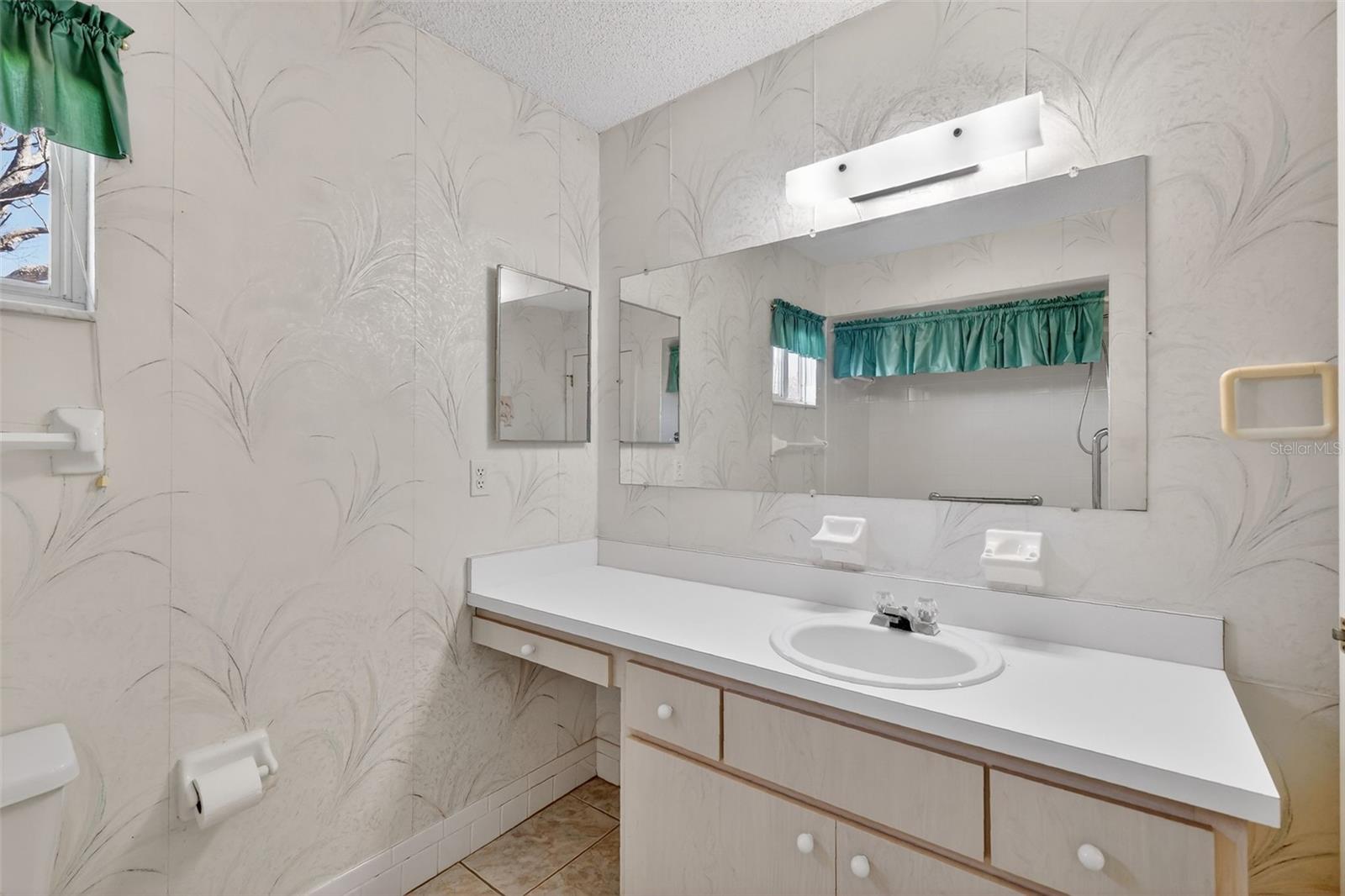 Image 24 of 41 For 10681 178th Street