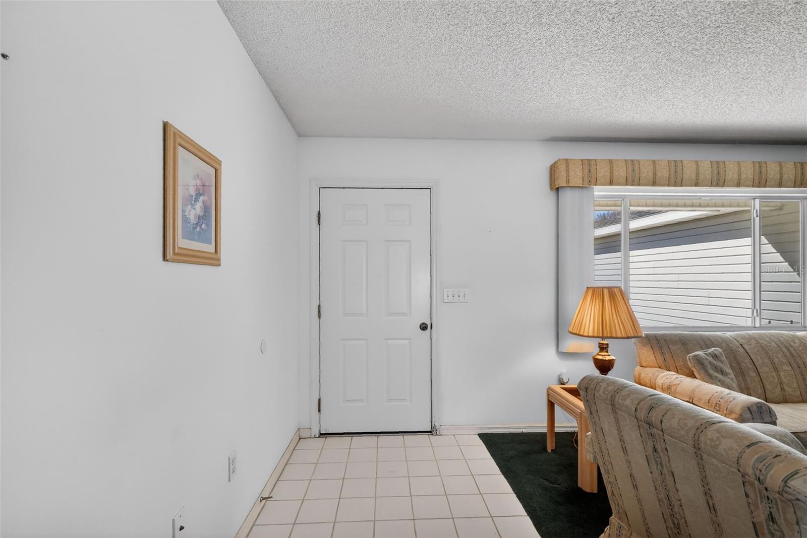 Image 5 of 41 For 10681 178th Street