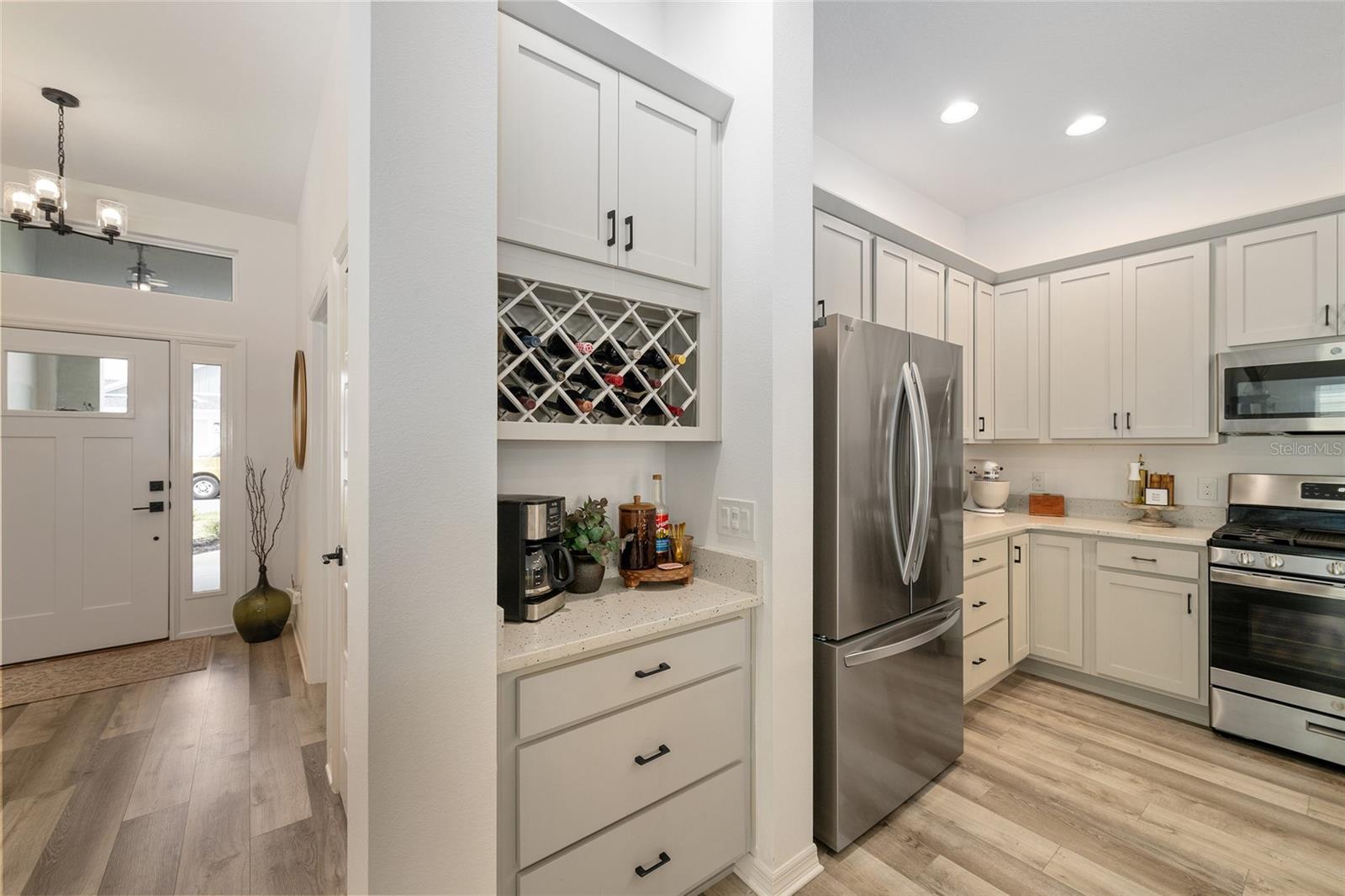 Image 15 of 47 For 1661 Vanbeck Circle