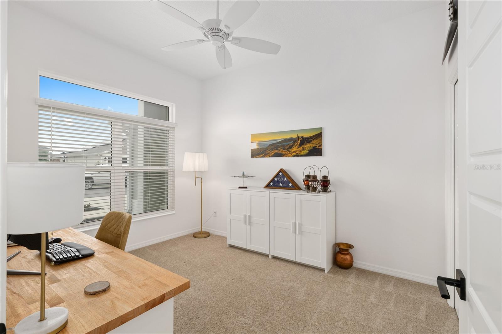 Image 26 of 47 For 1661 Vanbeck Circle