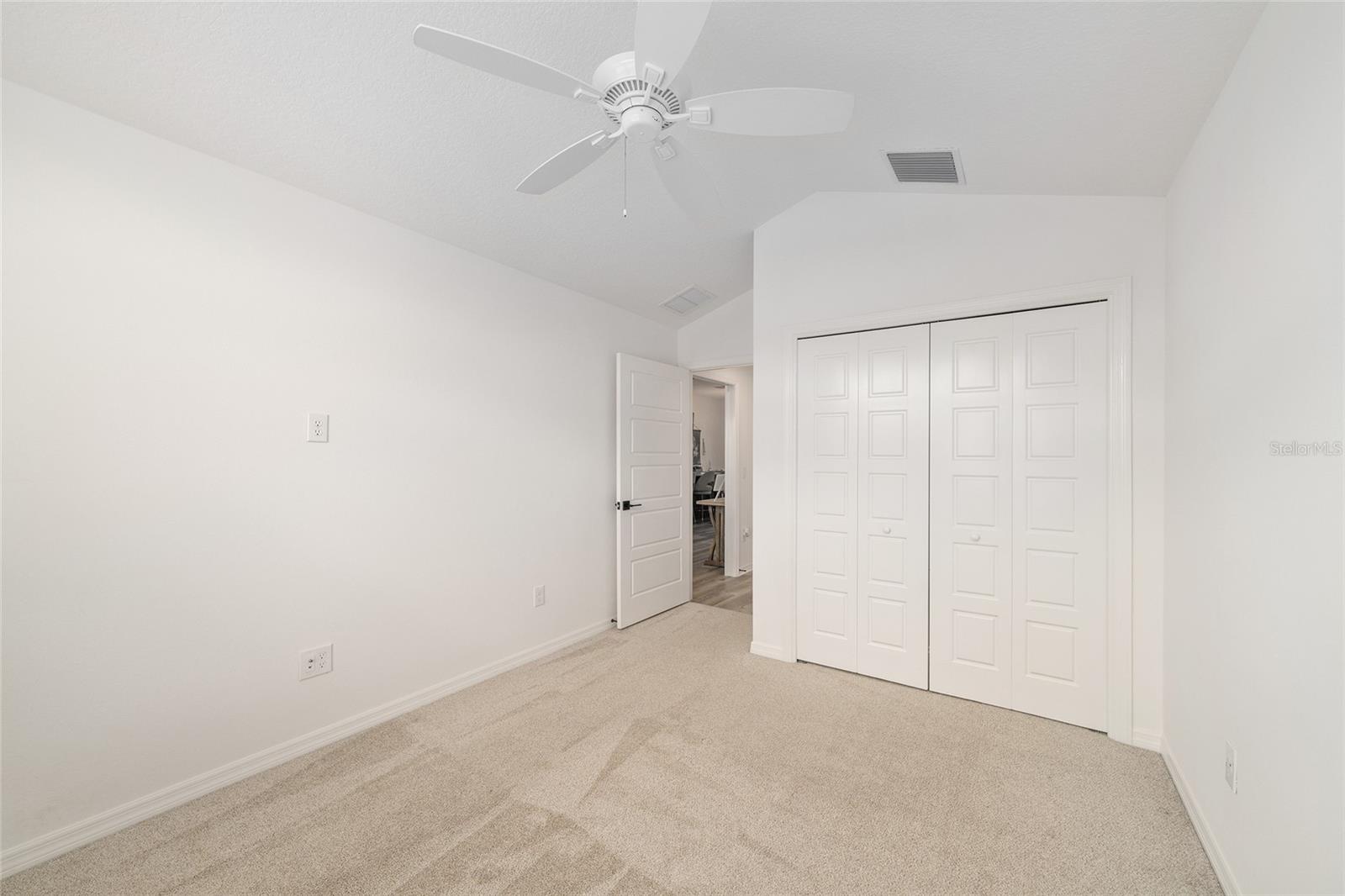 Image 29 of 47 For 1661 Vanbeck Circle