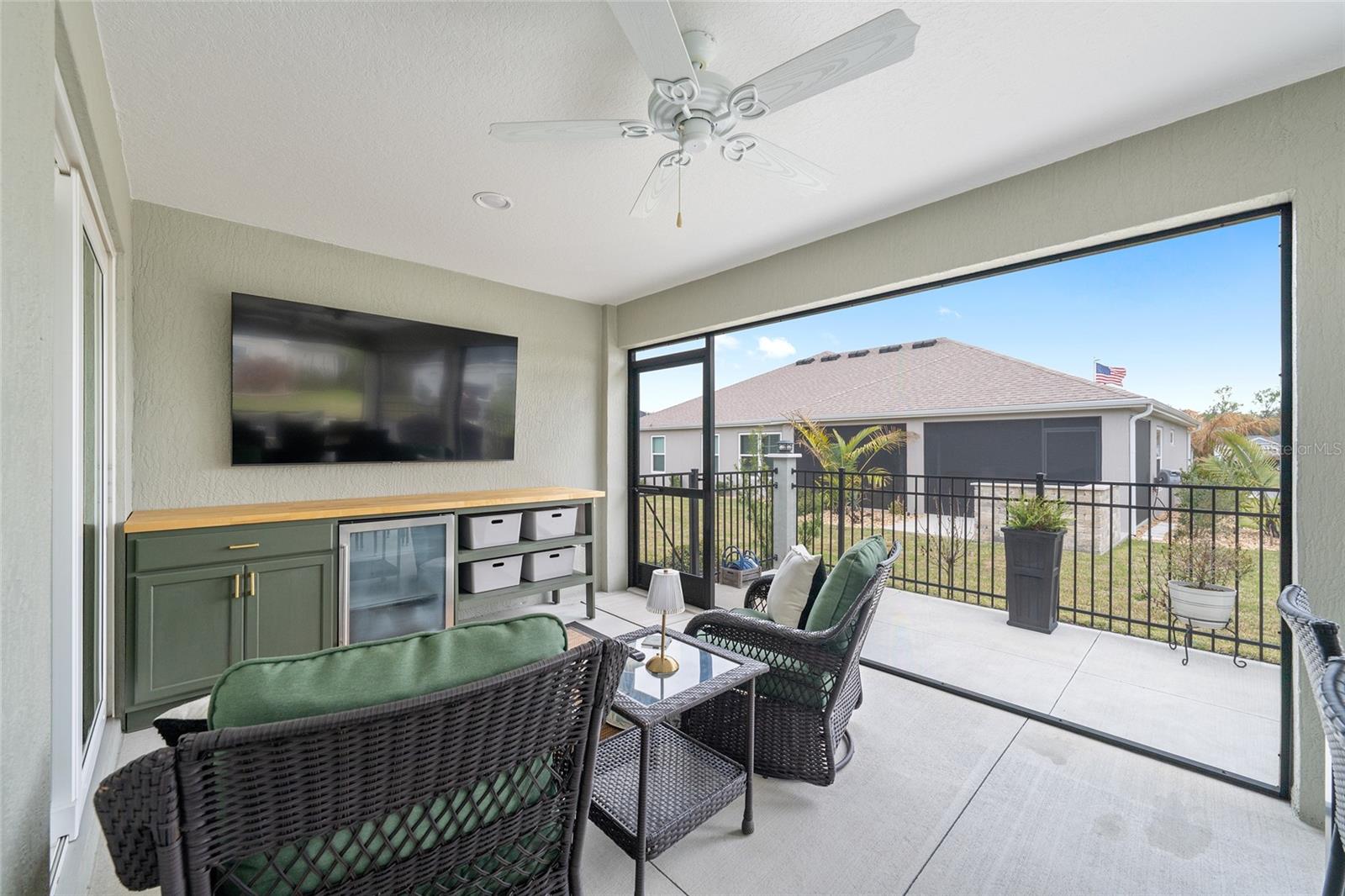 Image 35 of 47 For 1661 Vanbeck Circle