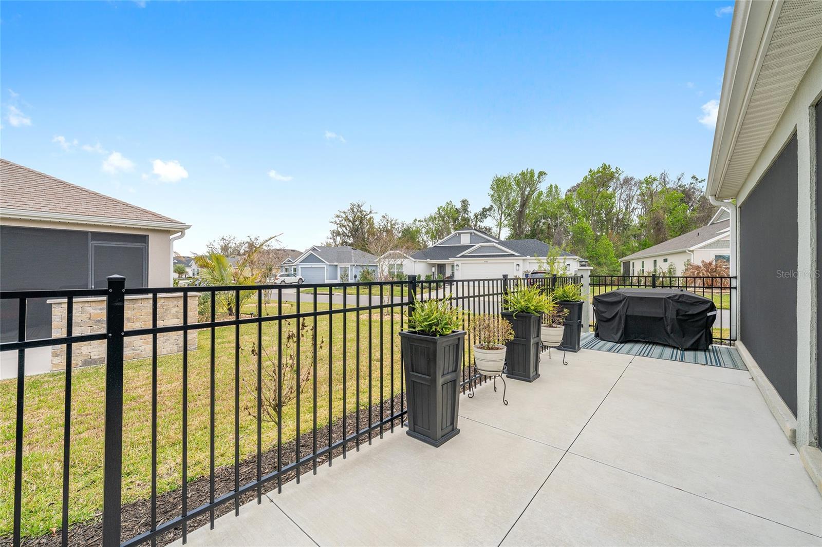 Image 37 of 47 For 1661 Vanbeck Circle