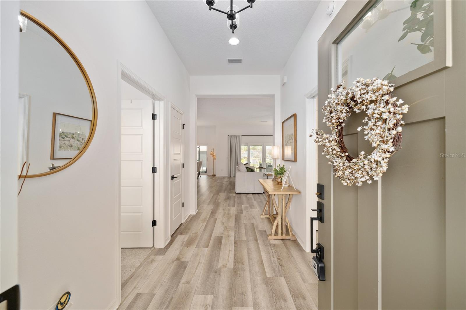 Image 7 of 47 For 1661 Vanbeck Circle