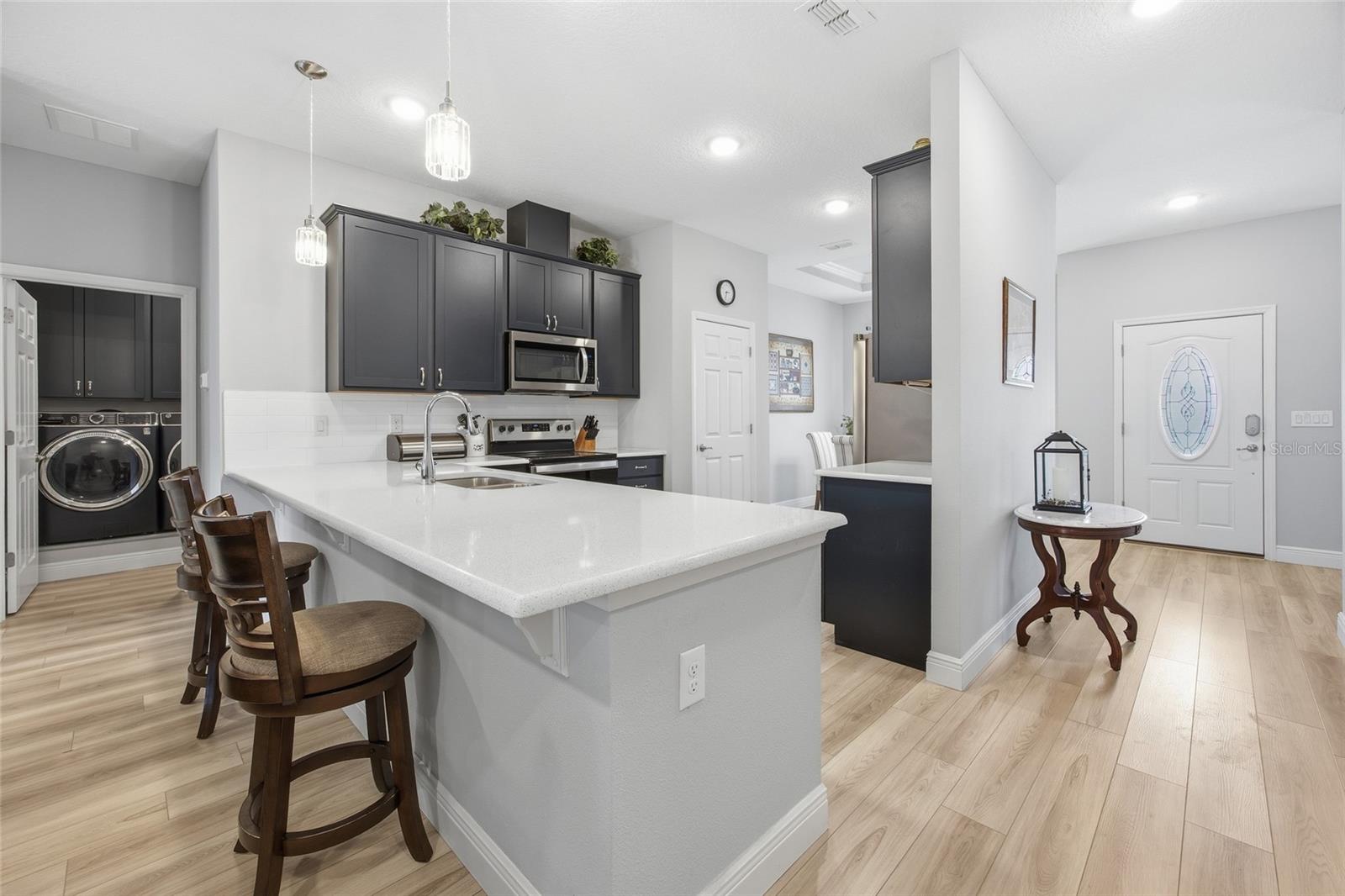 Listing photo id 12 for 5149 107th Loop