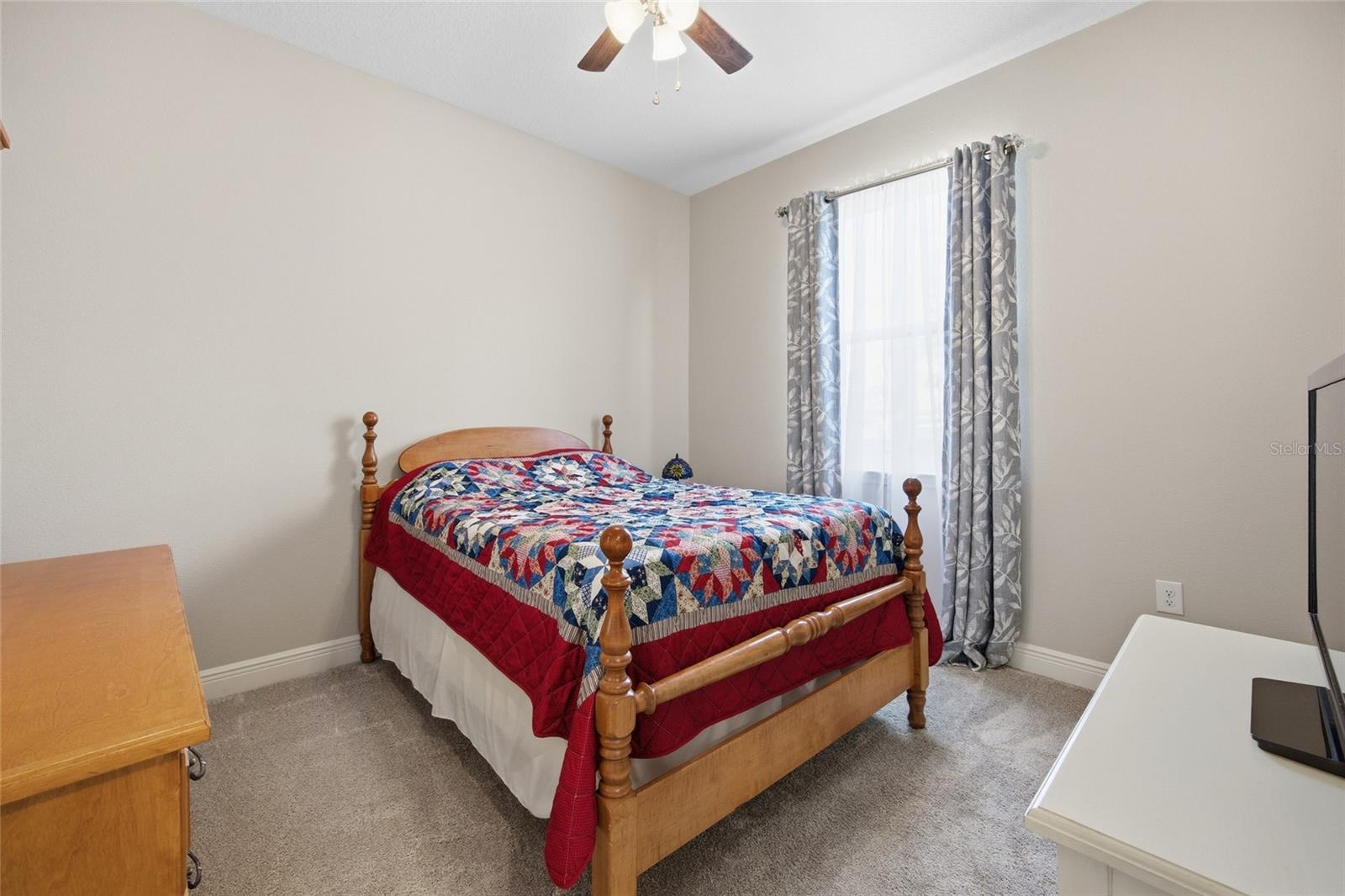 Listing photo id 23 for 5149 107th Loop