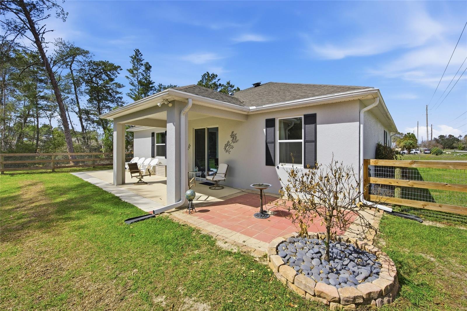 Listing photo id 33 for 5149 107th Loop