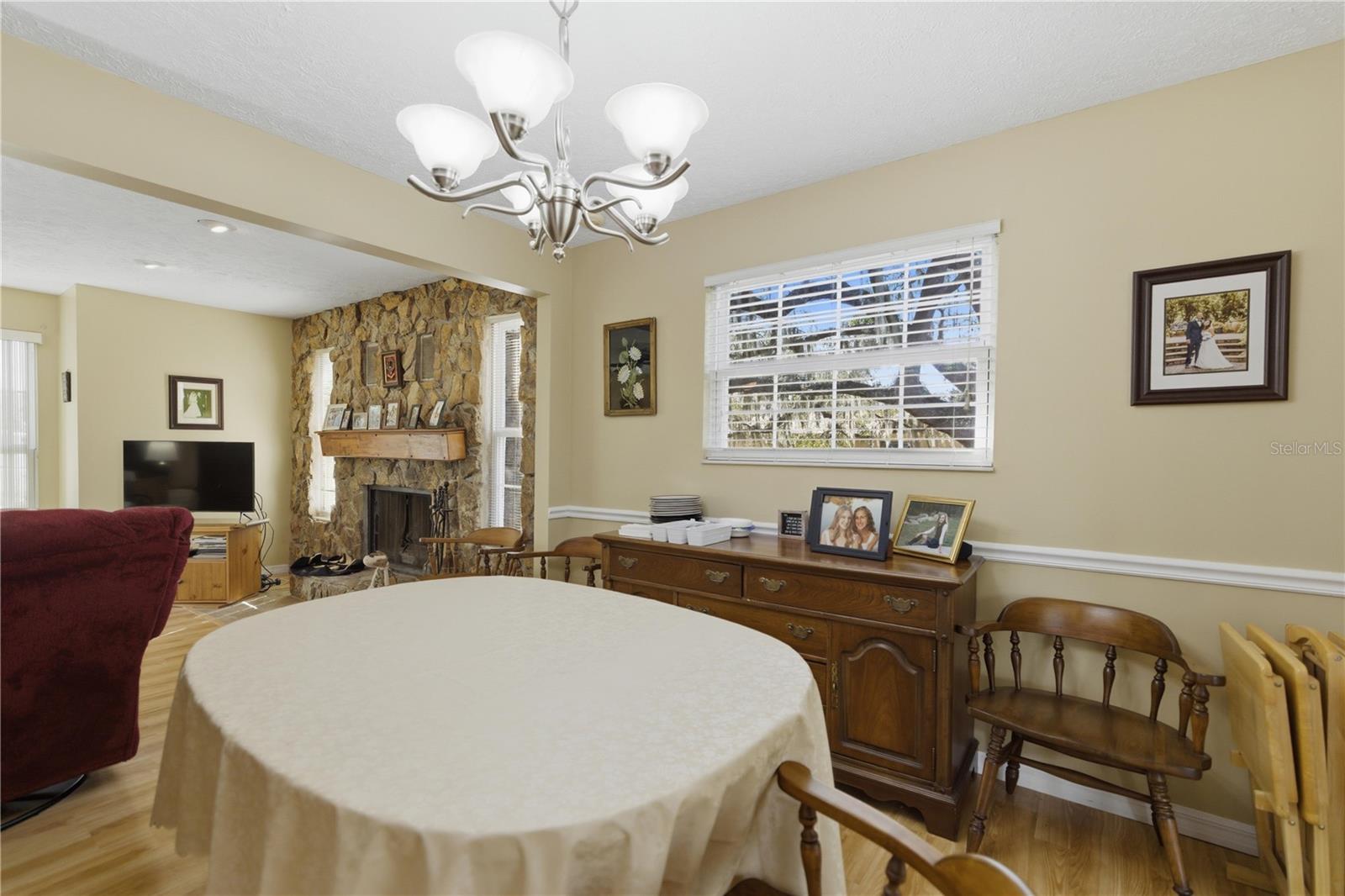 Image 10 of 44 For 49 Archwood Drive