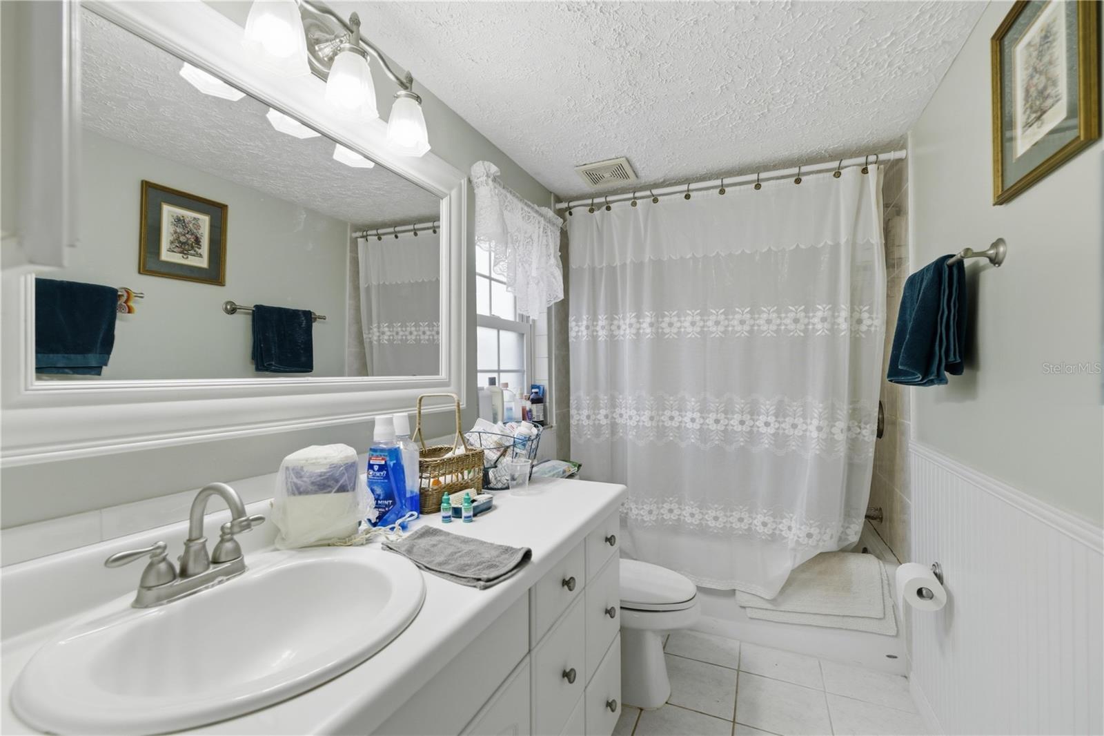 Image 17 of 44 For 49 Archwood Drive