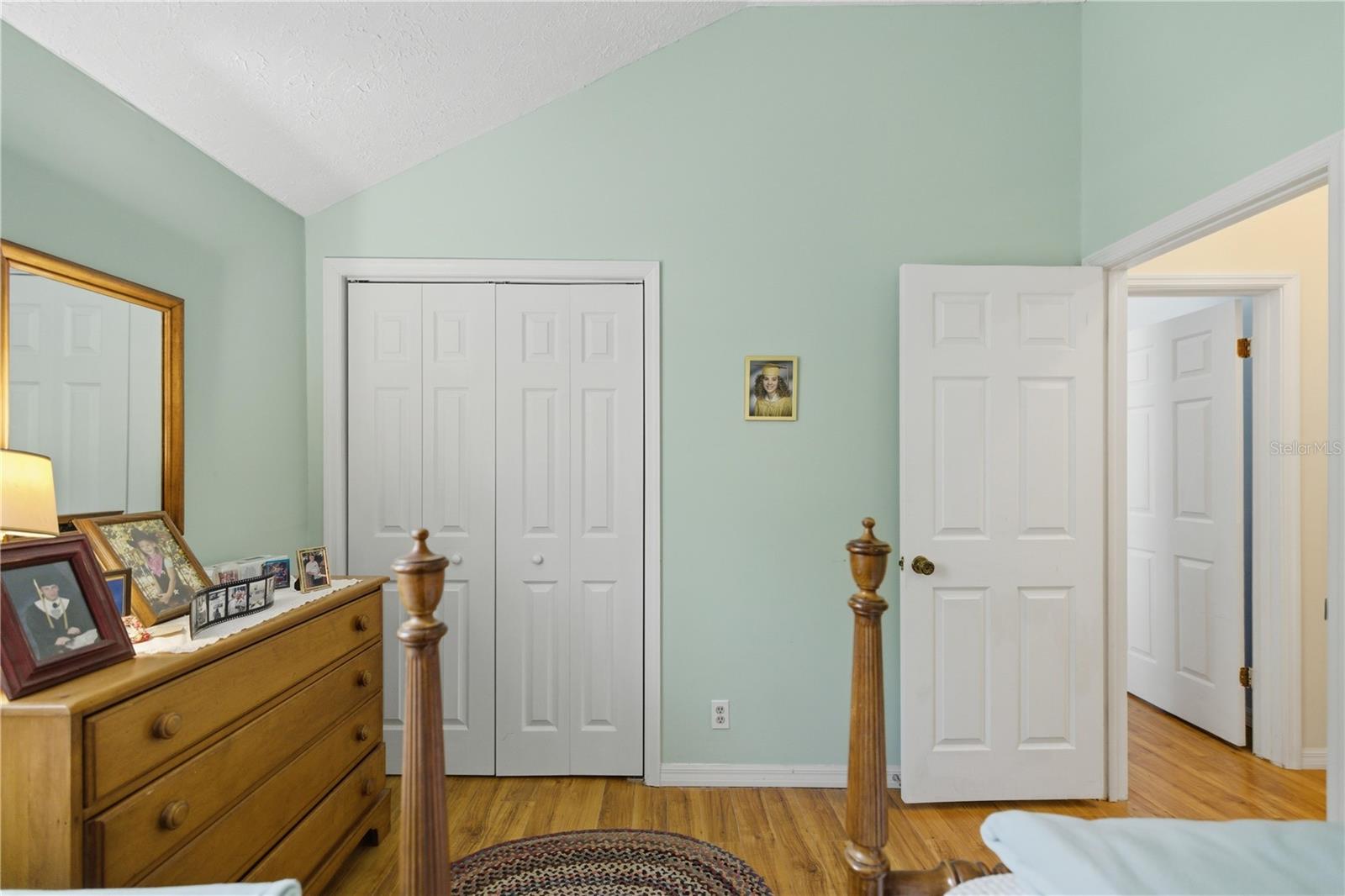 Image 19 of 44 For 49 Archwood Drive