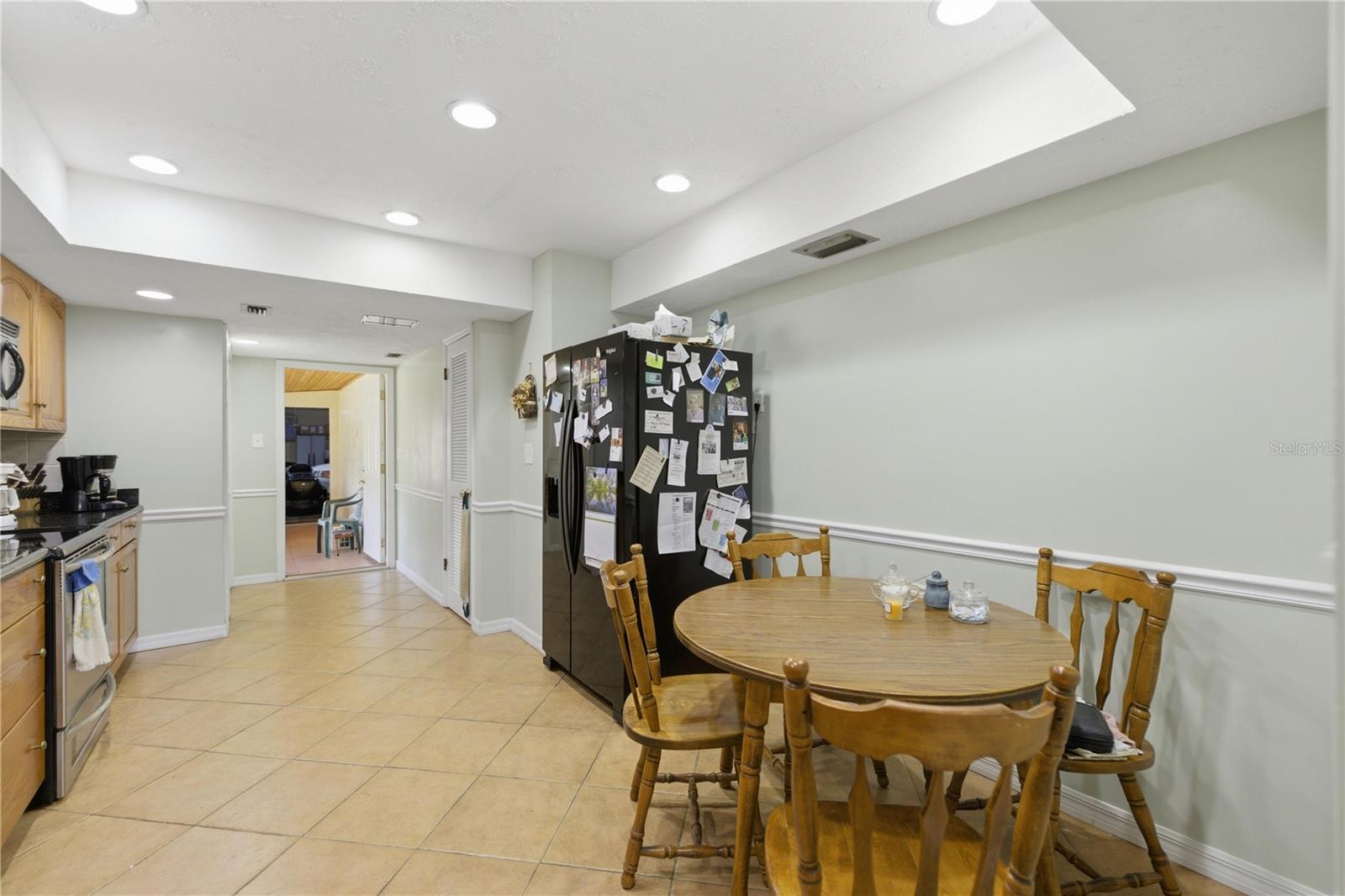 Image 9 of 44 For 49 Archwood Drive