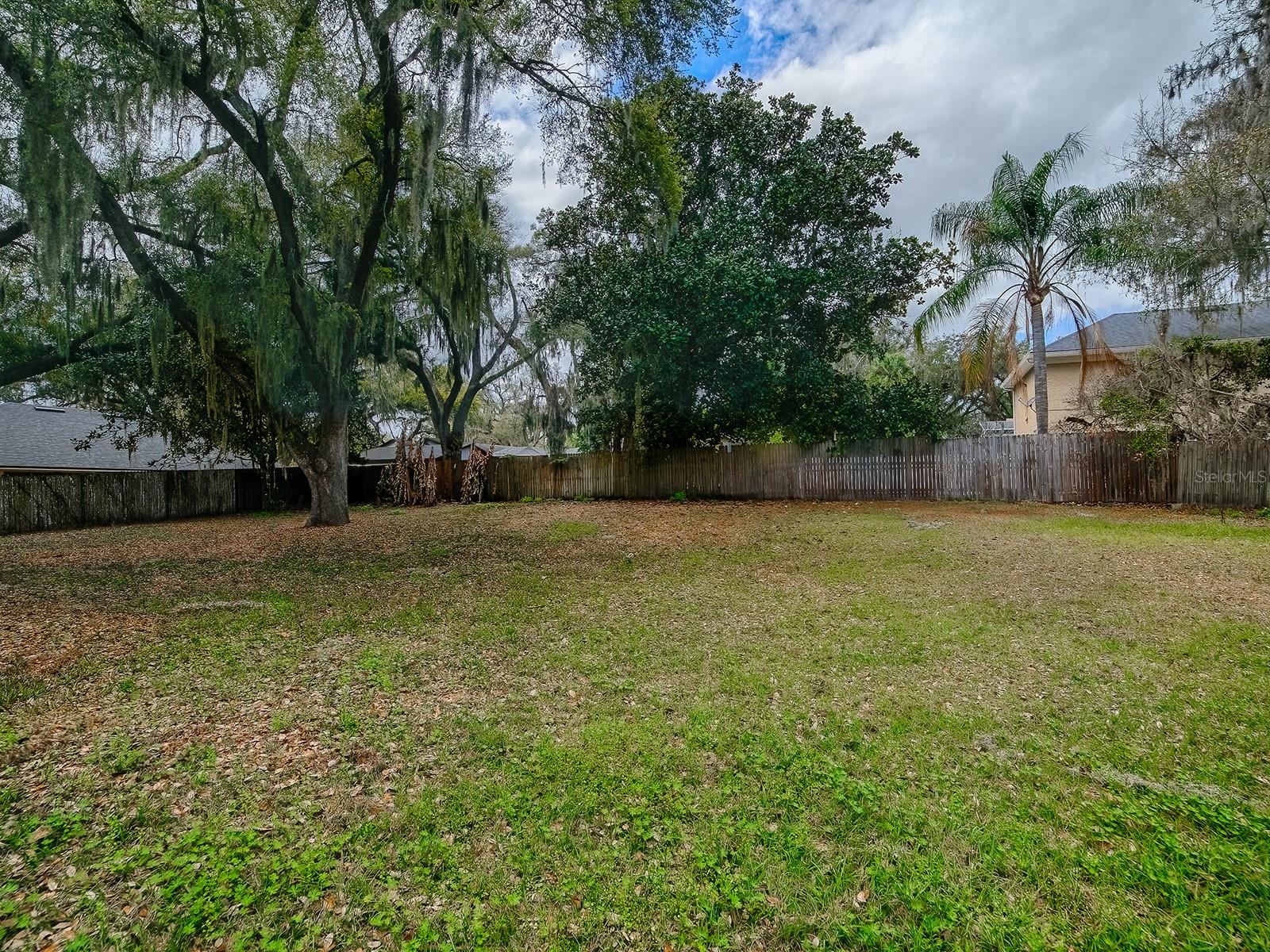 Image 29 of 32 For 912 Sheila Place