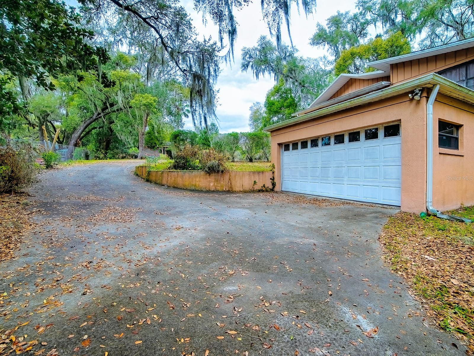 Image 31 of 42 For 913 Sheila Place