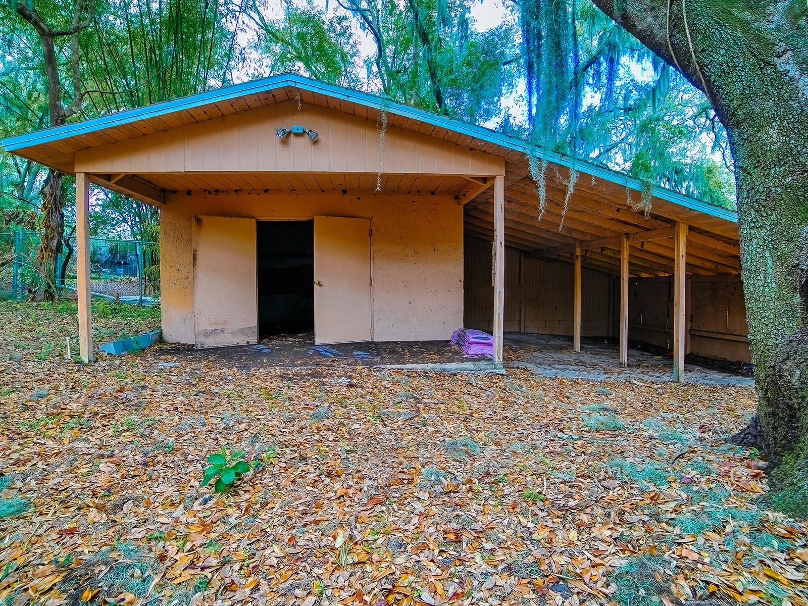 Image 35 of 42 For 913 Sheila Place