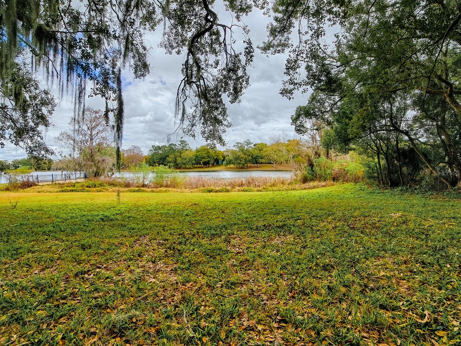 Image 38 of 42 For 913 Sheila Place