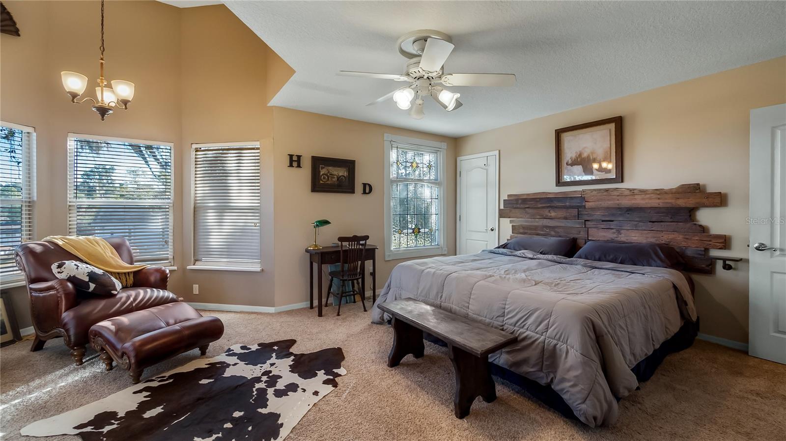 Image 19 of 39 For 110 Minnehaha Avenue