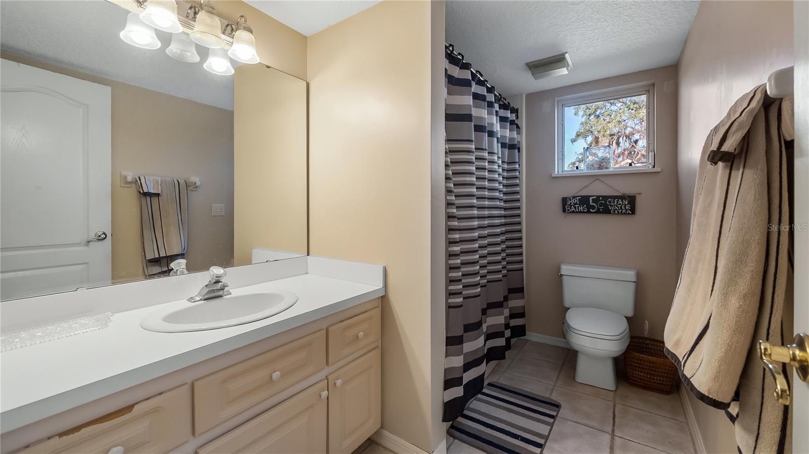 Image 25 of 39 For 110 Minnehaha Avenue