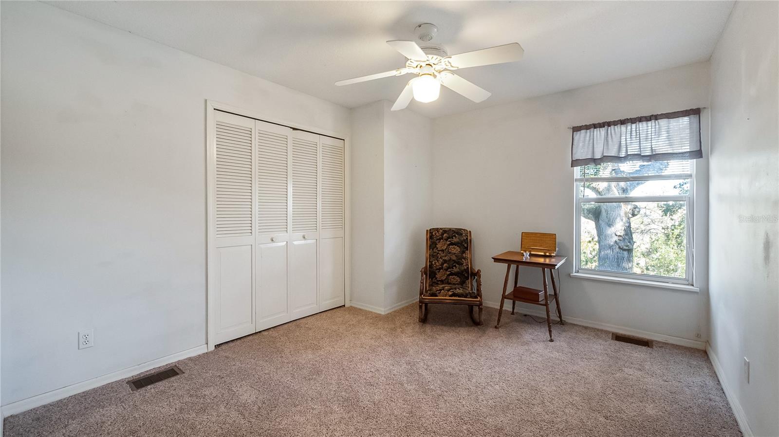 Image 26 of 39 For 110 Minnehaha Avenue