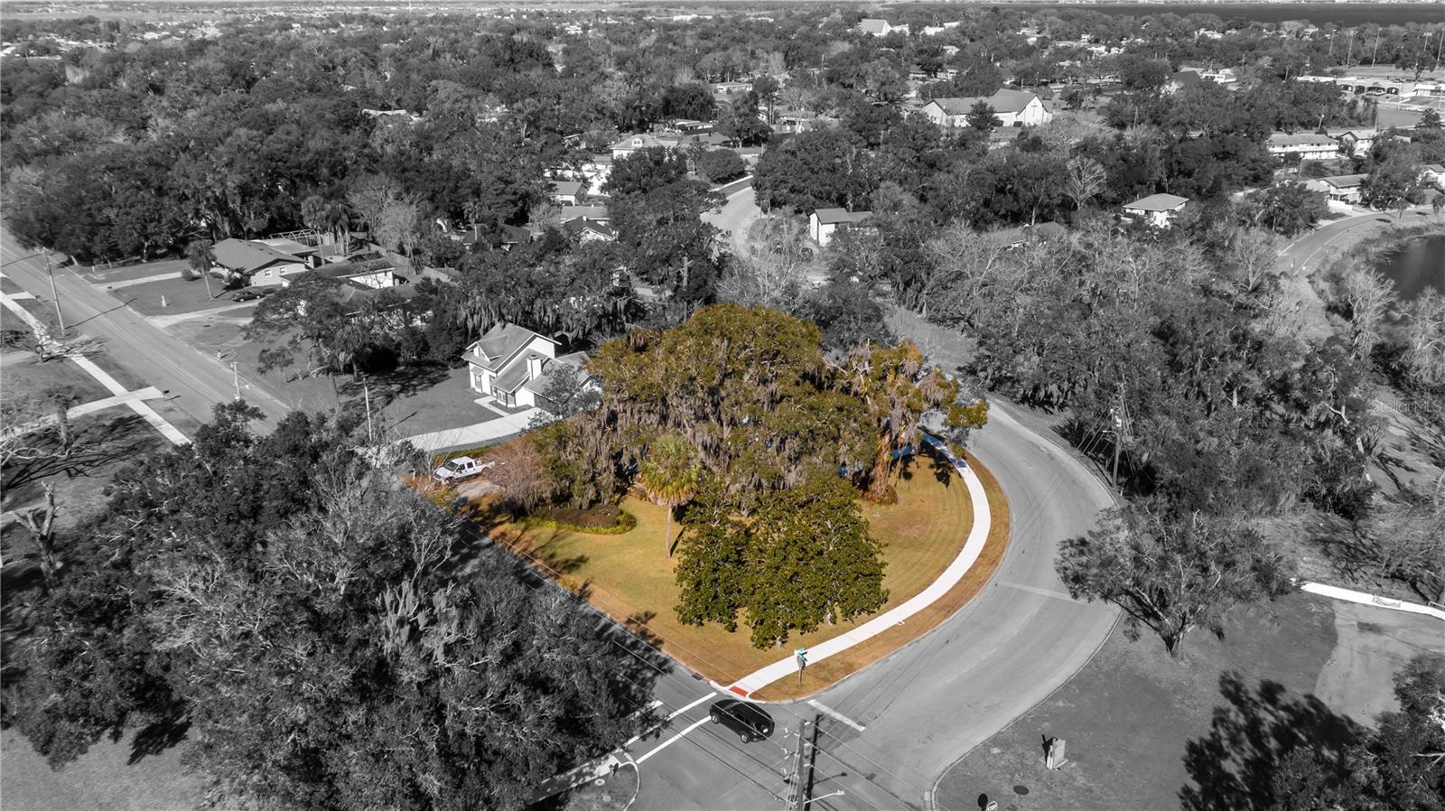 Image 37 of 39 For 110 Minnehaha Avenue