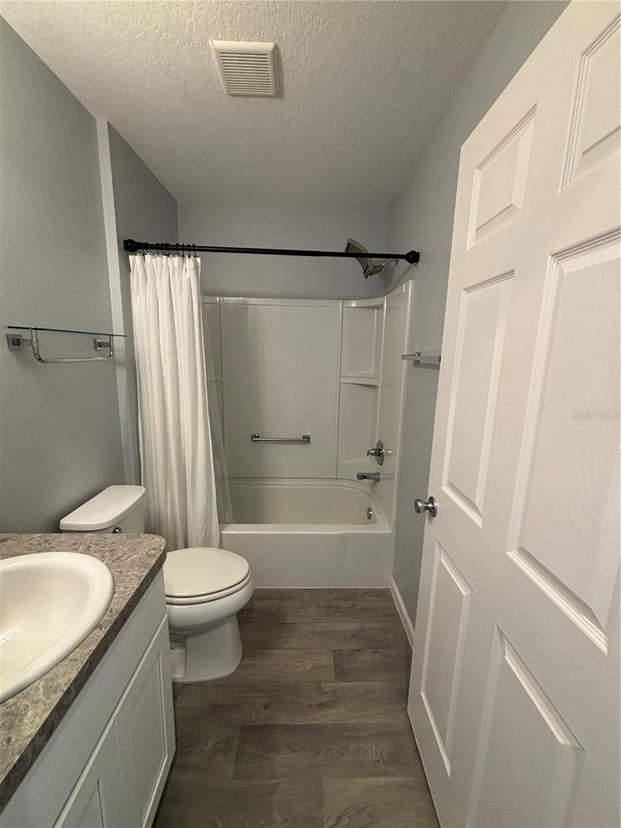 Image 11 of 39 For 3319 Rohan Road