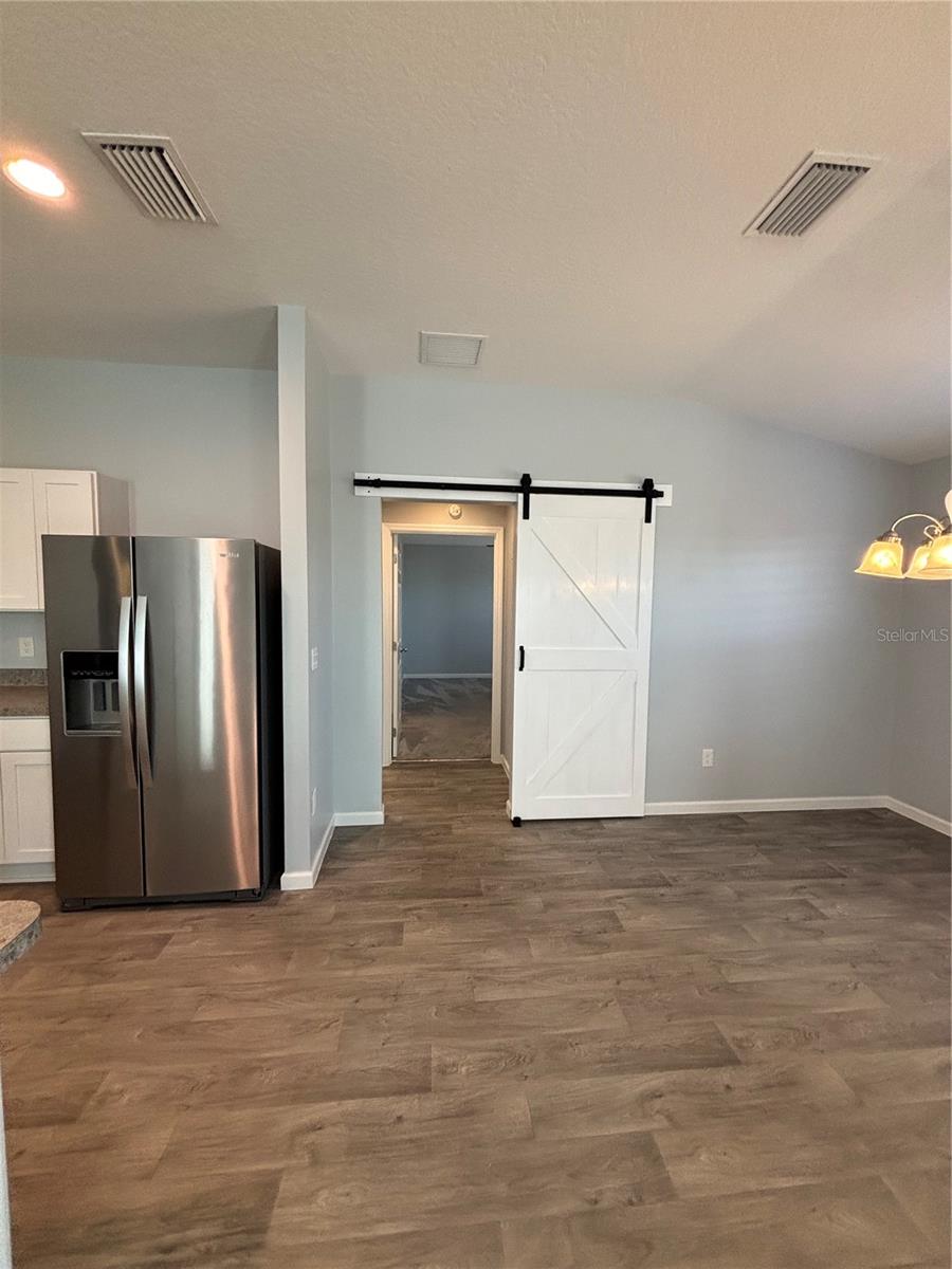 Image 20 of 39 For 3319 Rohan Road