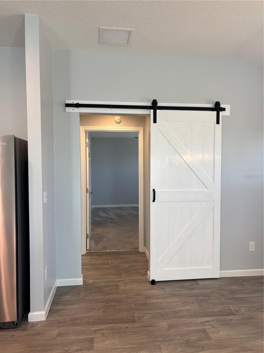 Image 21 of 39 For 3319 Rohan Road