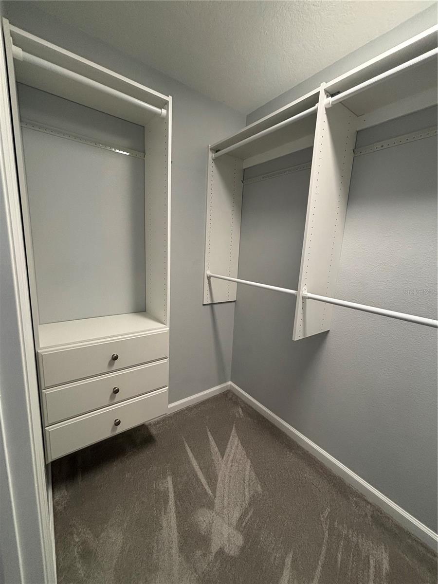 Image 27 of 39 For 3319 Rohan Road