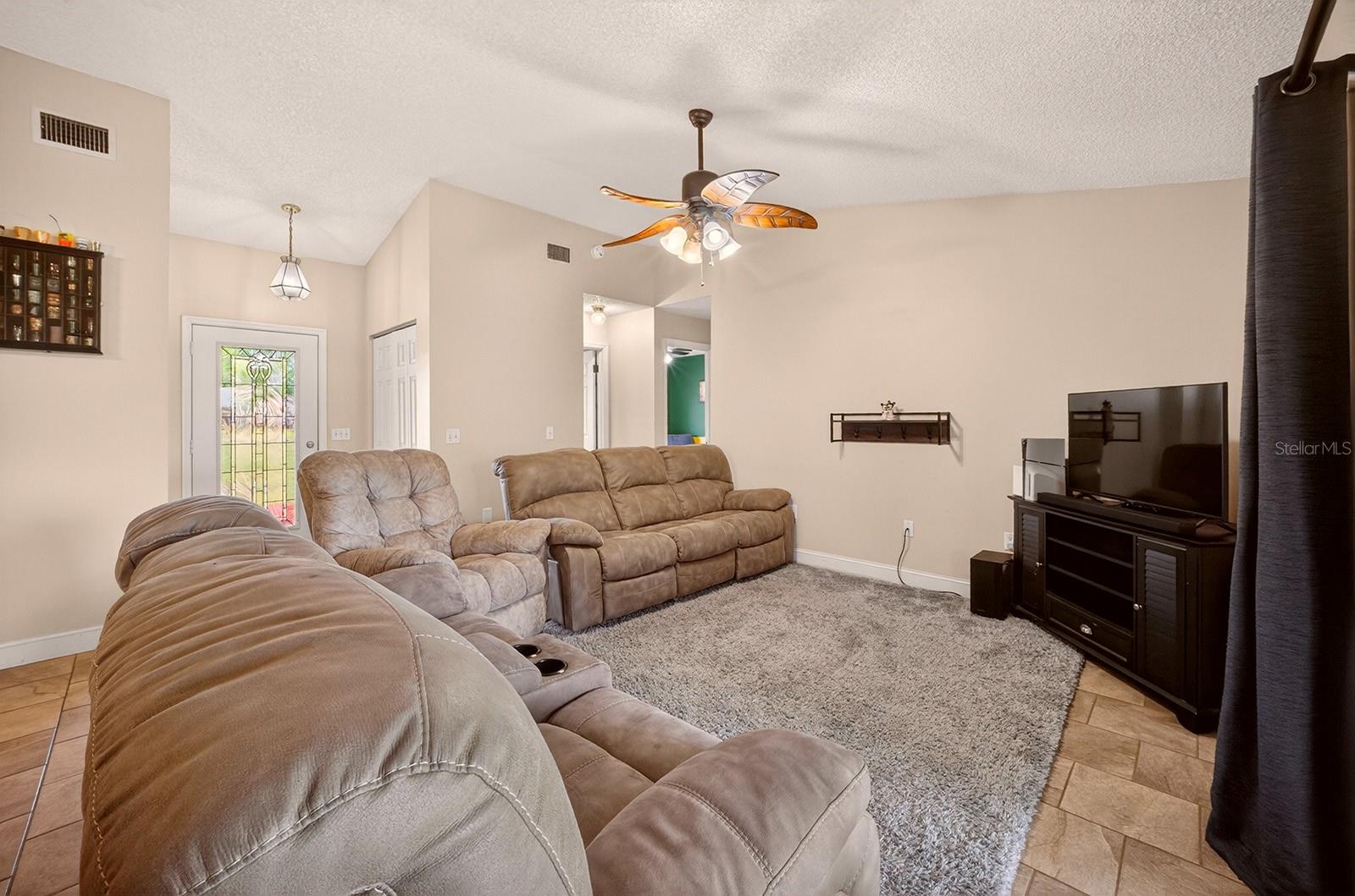 Image 10 of 40 For 12584 Wedgefield Drive