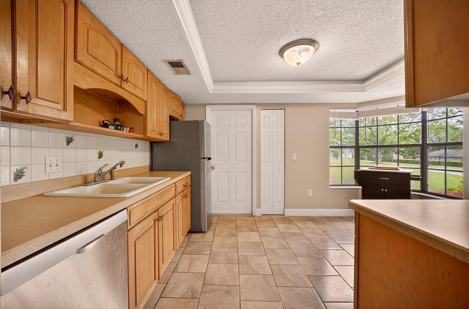 Image 13 of 40 For 12584 Wedgefield Drive