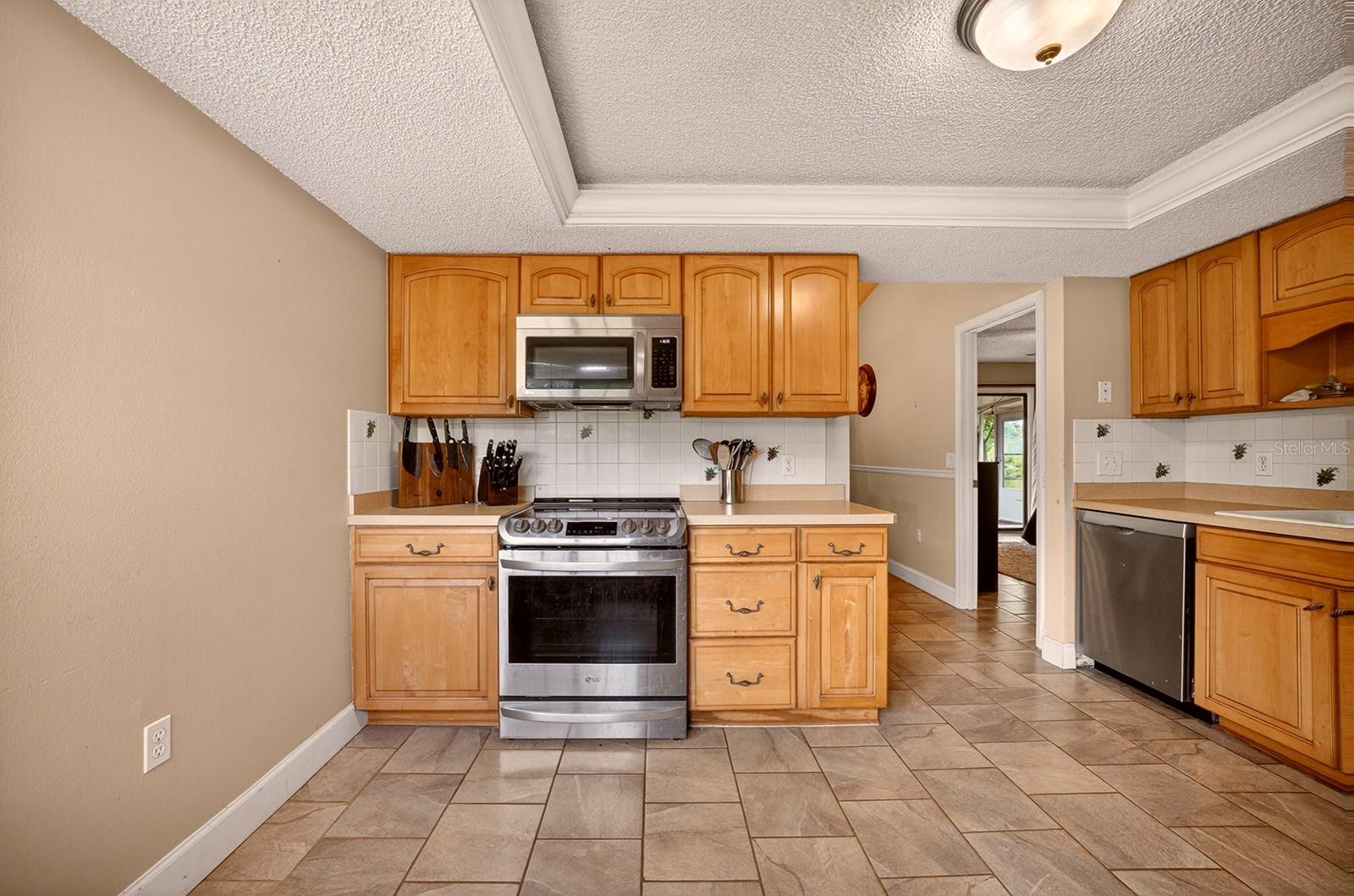 Image 14 of 40 For 12584 Wedgefield Drive