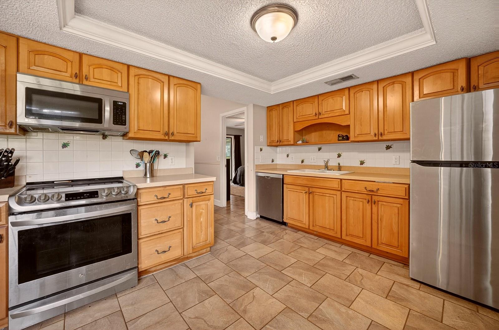 Image 16 of 40 For 12584 Wedgefield Drive